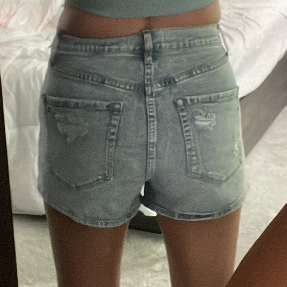 Jessica Simpson Jean Skort 👠 - Picture 2 of 8